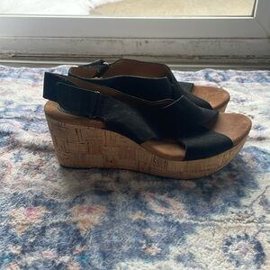Clark’s women’s black cork wedge sandals - size 9
